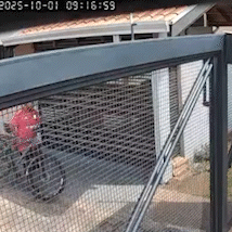 Ladr&atilde;o pula muro e furta bicicleta de militar em plena luz do dia na Capital