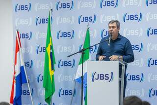 Durante visita de Santiago Pe&ntilde;a, JBS anuncia US$ 70 milh&otilde;es no Paraguai 