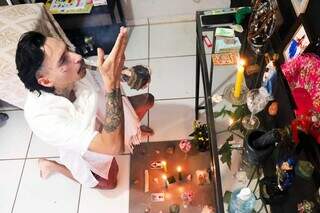 Longe do satanismo, Kalebe mostra o lado real de um bruxo em 2025