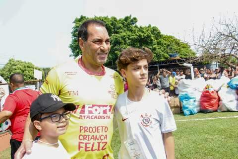 Ex-jogadores se re&uacute;nem em Campo Grande e celebram 10 anos de projeto solid&aacute;rio