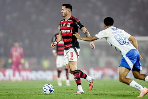 Flamengo e Cruzeiro empatam sem gols em duelo pela ponta do Brasileir&atilde;o