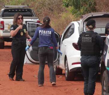 Empres&aacute;rio de 42 anos &eacute; achado morto com tiro na cabe&ccedil;a dentro de carro