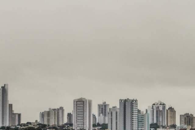 Capital tem c&eacute;u nublado e calor deve predominar no fim de semana