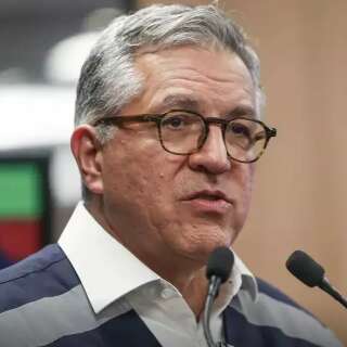 Governo vai comprar 150 mil ant&iacute;dotos contra intoxica&ccedil;&atilde;o por metanol