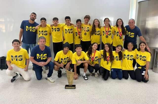 Delega&ccedil;&atilde;o de MS embarca para os Jogos Escolares em Uberl&acirc;ndia