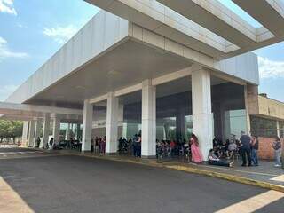 Para evitar tr&acirc;nsito, candidatos do &quot;Enem dos Concursos&quot; chegam 3 horas antes