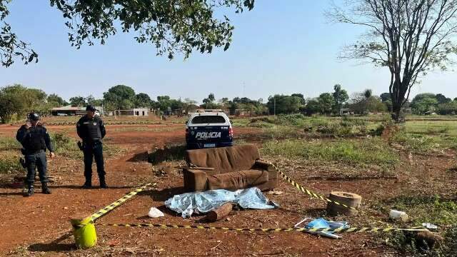 Pedreiro &eacute; morto com golpe de tronco na cabe&ccedil;a por d&iacute;vida de droga