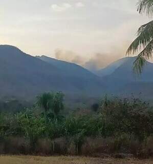 Fogo na Serra do Amolar ter&aacute; refor&ccedil;o de brigadistas pela Bol&iacute;via
