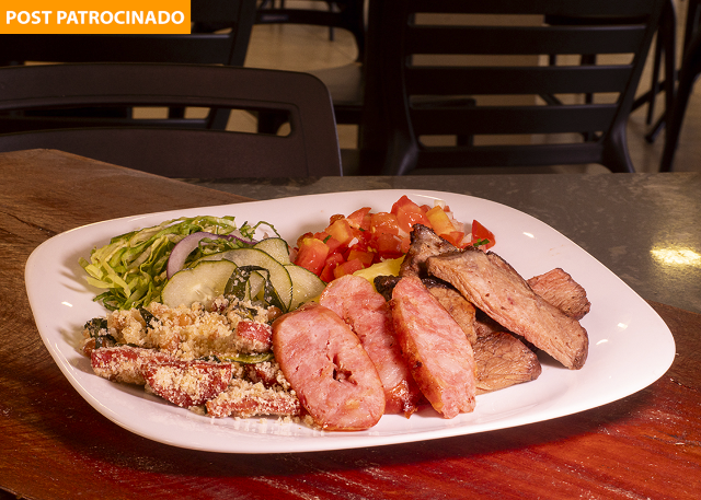 Saizeria comemora 16 anos com churrasco todos os dias em outubro
