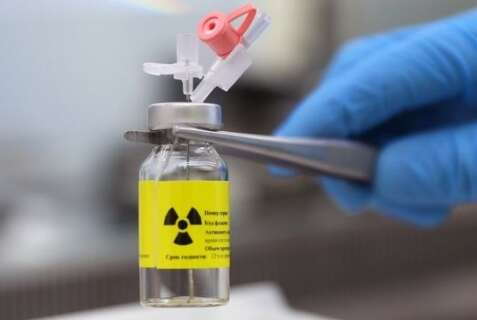 Anvisa suspende lote de glicose e 11 radiof&aacute;rmacos por risco &agrave; qualidade