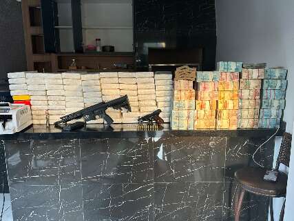 Integrante do PCC estava com R$ 1,7 milh&atilde;o em esp&eacute;cie, armas e coca&iacute;na