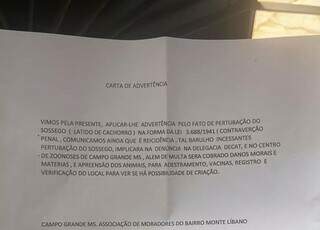 Moradora vive h&aacute; quatro anos sob &ldquo;chuva de pedras&rdquo; por causa de latidos