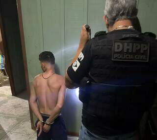 Motorista que matou rapaz atropelado em briga fugiu para o Paran&aacute;