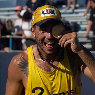 Campo-grandense conquista etapa do Circuito Mundial de V&ocirc;lei de Praia