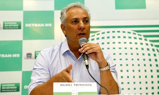 Bal&atilde;o g&aacute;strico leva chefe do Detran-MS &agrave; UTI