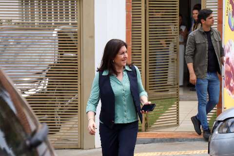 Ministra tenta separar governo e elei&ccedil;&atilde;o, mas movimenta&ccedil;&atilde;o em MS mostra o oposto