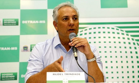 Bal&atilde;o g&aacute;strico leva chefe do Detran-MS &agrave; UTI