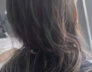 “Jamais esperaria de mulheres”, diz jovem com cabelo cortado ao ser espancada “Jamais esperaria de mulheres”, diz jovem com cabelo cortado ao ser espancada