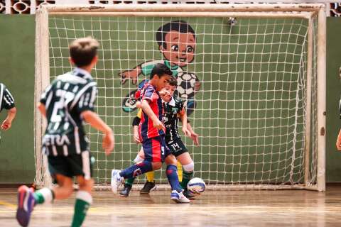 Copa Pelezinho de Futsal tem rodada com oito times neste s&aacute;bado
