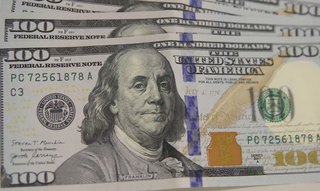 D&oacute;lar dispara a R$ 5,50 com tens&atilde;o comercial entre EUA e China