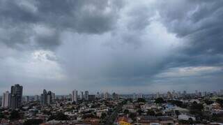MS est&aacute; sob alerta de tempestade e ventos de at&eacute; 100 km/h