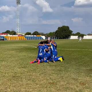 Maracaju vence Taveir&oacute;polis por 3 a 0 e segue na briga pelo acesso