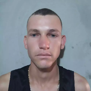 Suspeito de amea&ccedil;ar policial &eacute; preso com rev&oacute;lveres e 70 muni&ccedil;&otilde;es