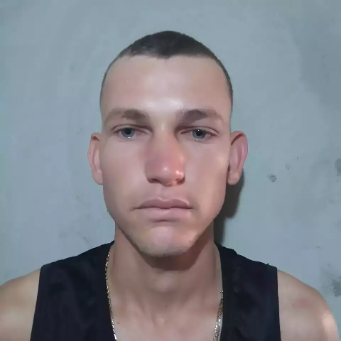 Suspeito de amea&ccedil;ar policial &eacute; preso com rev&oacute;lveres e 70 muni&ccedil;&otilde;es