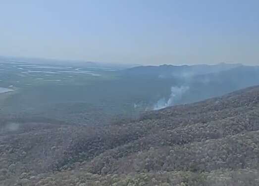 Combate ao fogo na Serra do Amolar j&aacute; mobiliza 50 militares e 3 aeronaves
