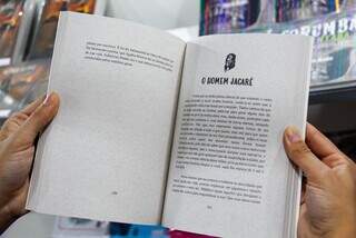 Cansado de ouvir &ldquo;n&atilde;o&rdquo;, Eduardo decidiu fazer os pr&oacute;prios livros &agrave; m&atilde;o