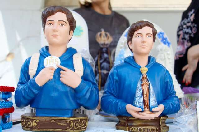 &ldquo;Lojinha&rdquo; do Santo Carlo Acutis atrai fi&eacute;is com itens de R$ 9 a R$ 348