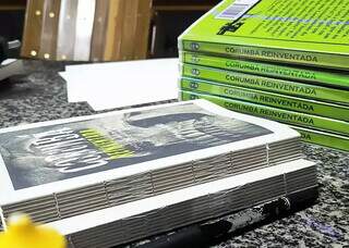 Cansado de ouvir &ldquo;n&atilde;o&rdquo;, Eduardo decidiu fazer os pr&oacute;prios livros &agrave; m&atilde;o