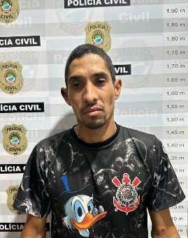 Pol&iacute;cia divulga cartaz para encontrar autor do 30&ordm; feminic&iacute;dio do ano