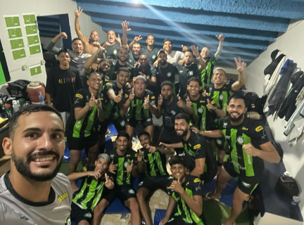 S&eacute;rie B entra na reta decisiva com tr&ecirc;s times brigando por duas vagas 