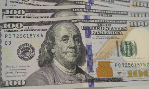 D&oacute;lar recua a R$ 5,46 com sinal mais ameno de Trump sobre a China