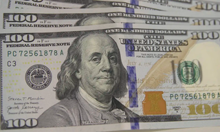 D&oacute;lar recua a R$ 5,46 com sinal mais ameno de Trump sobre a China