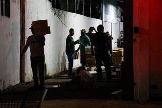 Depósito guardava perfumes contrabandeados avaliados em milhões Depósito guardava perfumes contrabandeados avaliados em milhões
