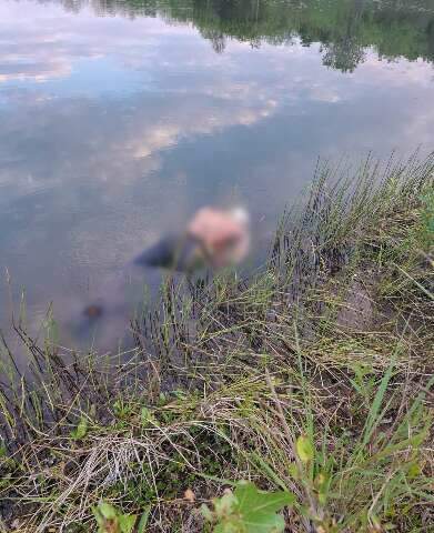 Dupla presa alega que matou homem e jogou em rio ao ser acusada de furto