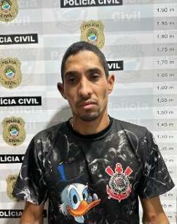 Pol&iacute;cia divulga cartaz para encontrar autor do 30&ordm; feminic&iacute;dio do ano