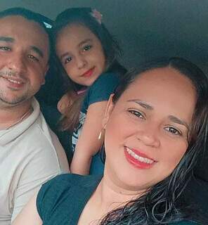 Nascidos no mesmo dia e hospital se reencontram e casam ap&oacute;s 20 anos