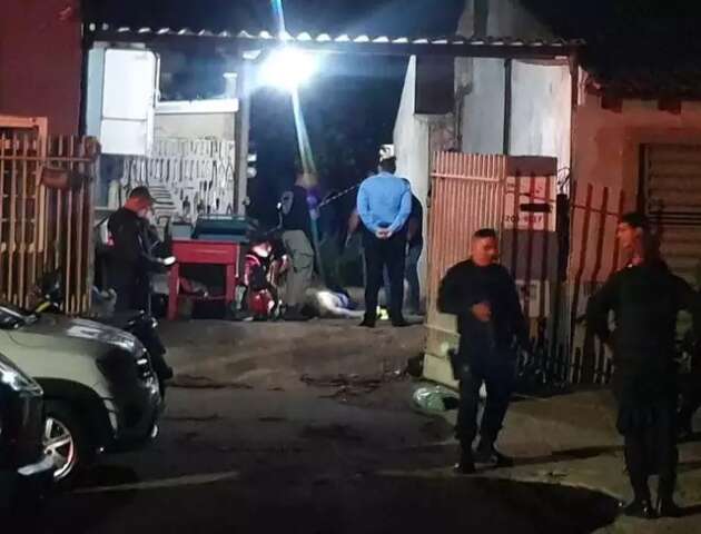 &ldquo;Atirei por medo&rdquo;, diz r&eacute;u que matou rapaz com 14 tiros em oficina