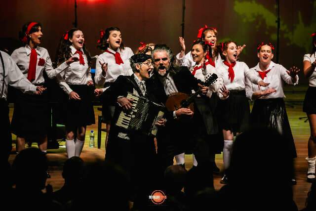 Oficina gratuita de gestão cultural terá equipe do espetáculo "A Sbornia"