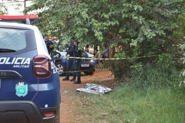 Jovem &eacute; encontrado morto no Tarum&atilde; ap&oacute;s gritar por socorro na rua