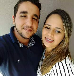 Nascidos no mesmo dia e hospital se reencontram e casam ap&oacute;s 20 anos