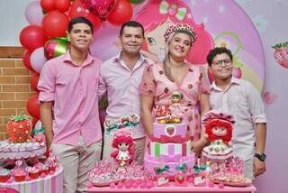 Raquel realizou sonho de menina e fez o pr&oacute;prio mundo cor-de-rosa