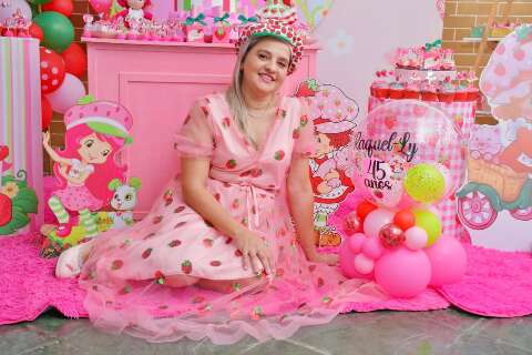 Raquel realizou sonho de menina e fez o pr&oacute;prio mundo cor-de-rosa