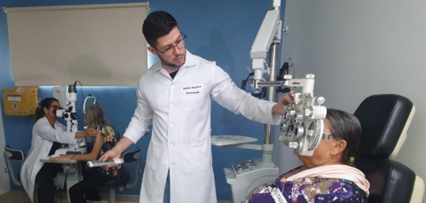 Bari&aacute;tricas e cirurgias de catarata est&atilde;o suspensas para balan&ccedil;o, diz secret&aacute;rio