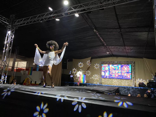Renata Br&aacute;s, Miss Beleza Gay e tributos agitam o fim de semana
