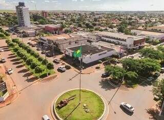 Bebê é socorrido após ficar submerso por dez minutos em piscina de plástico Bebê é socorrido após ficar submerso por dez minutos em piscina de plástico