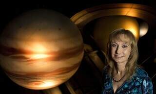 Pesquisadora da NASA fará palestra em evento de ciência na UFMS Pesquisadora da NASA fará palestra em evento de ciência na UFMS